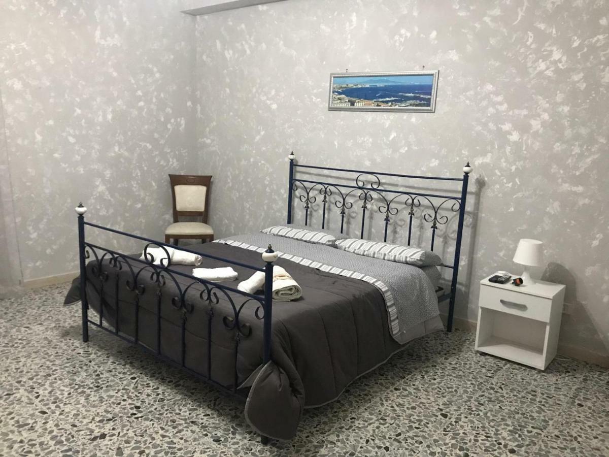 La Casa Del Re Borbone Leilighet Napoli Eksteriør bilde