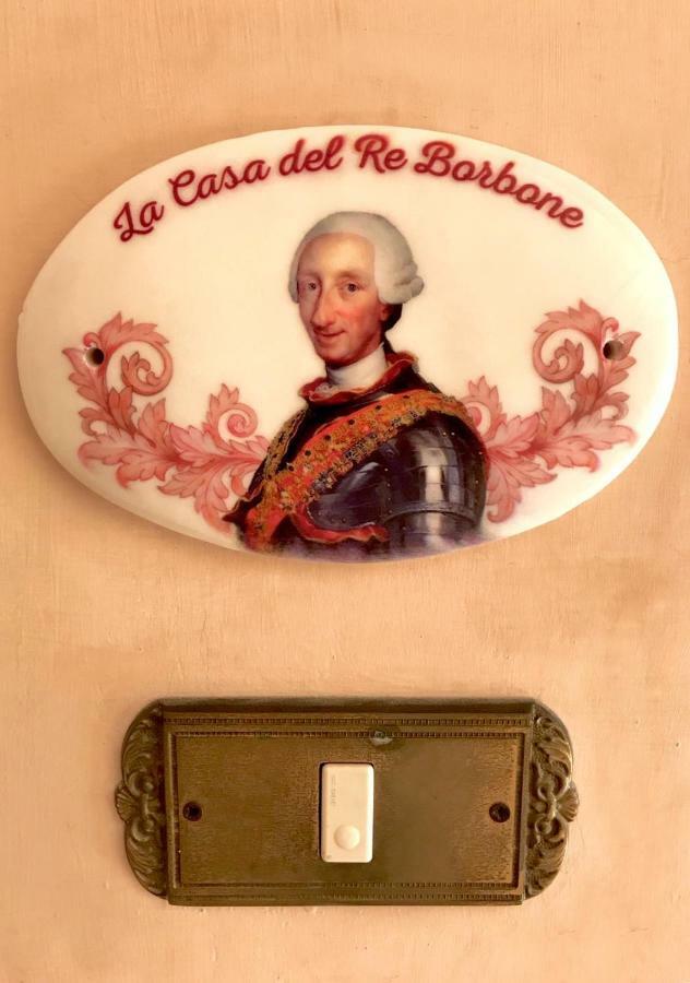 La Casa Del Re Borbone Leilighet Napoli Eksteriør bilde